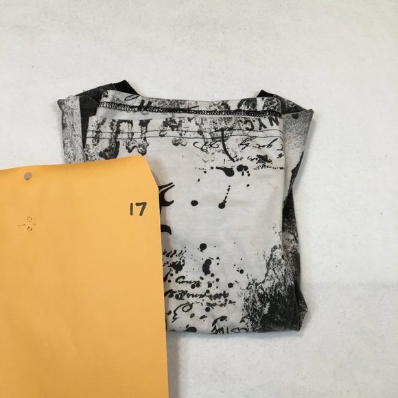 Encrypted Small Tee Shirt 60% Cotton 40% Polyester - Picture 7 of 7